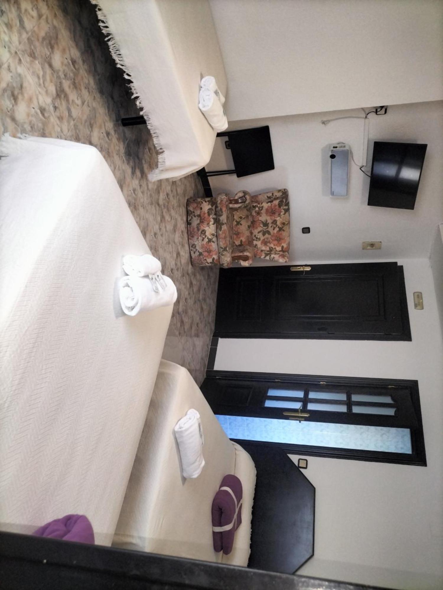 Hostal New York City Sonseca ภายนอก รูปภาพ