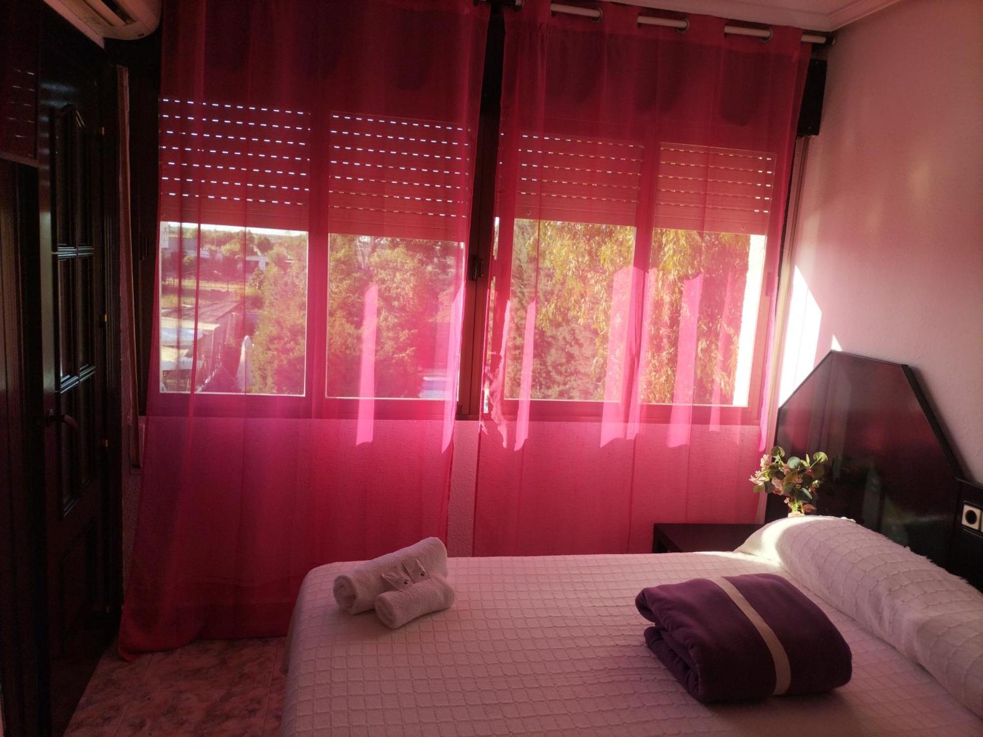 Hostal New York City Sonseca ภายนอก รูปภาพ