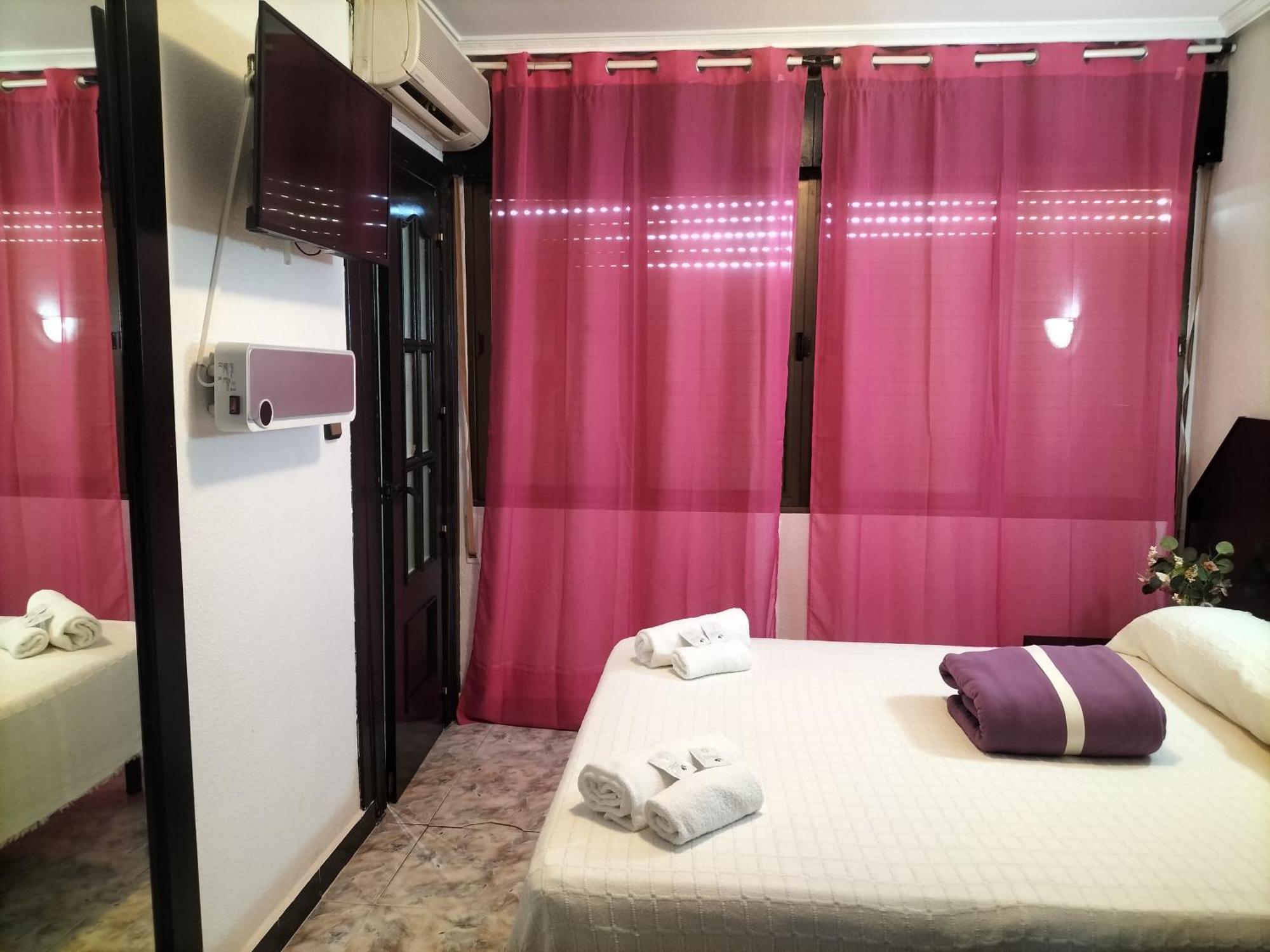 Hostal New York City Sonseca ภายนอก รูปภาพ