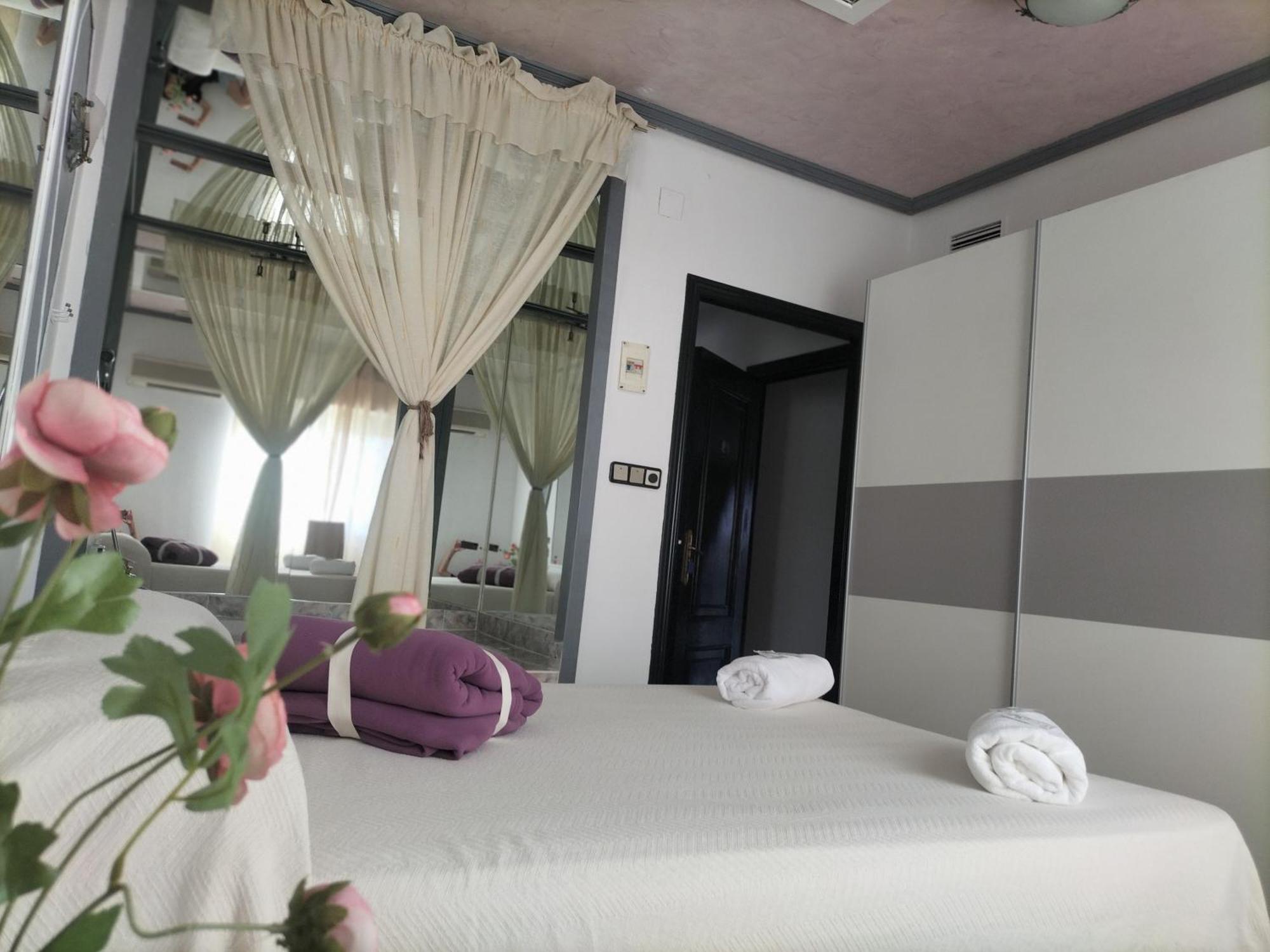 Hostal New York City Sonseca ภายนอก รูปภาพ