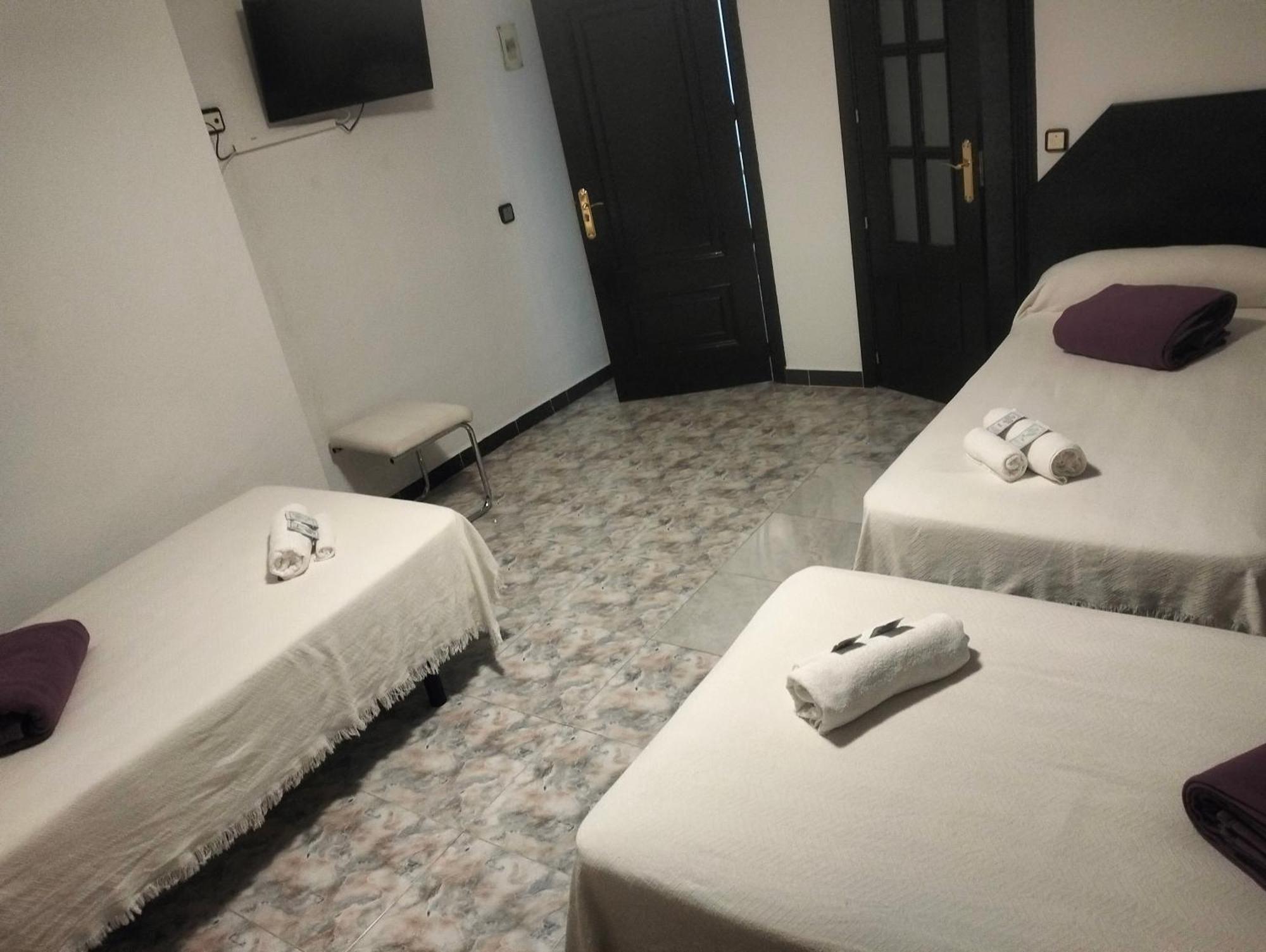 Hostal New York City Sonseca ภายนอก รูปภาพ